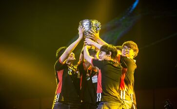 博鱼·体育中国官方网站左手球怎么接乒乓球台的